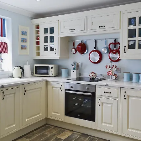 Holiday home Coble